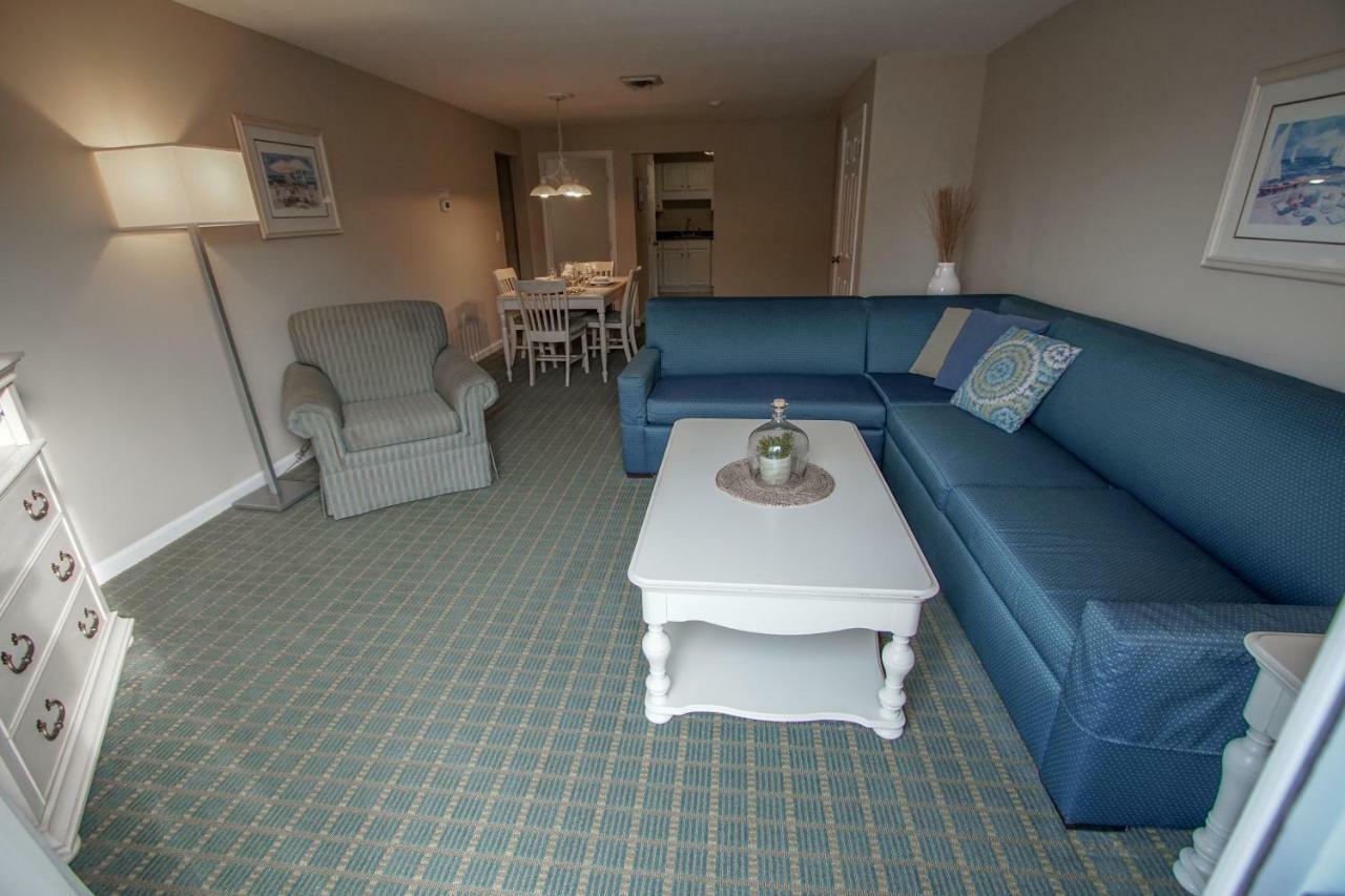 Cape Winds Resort 히아니스 외부 사진