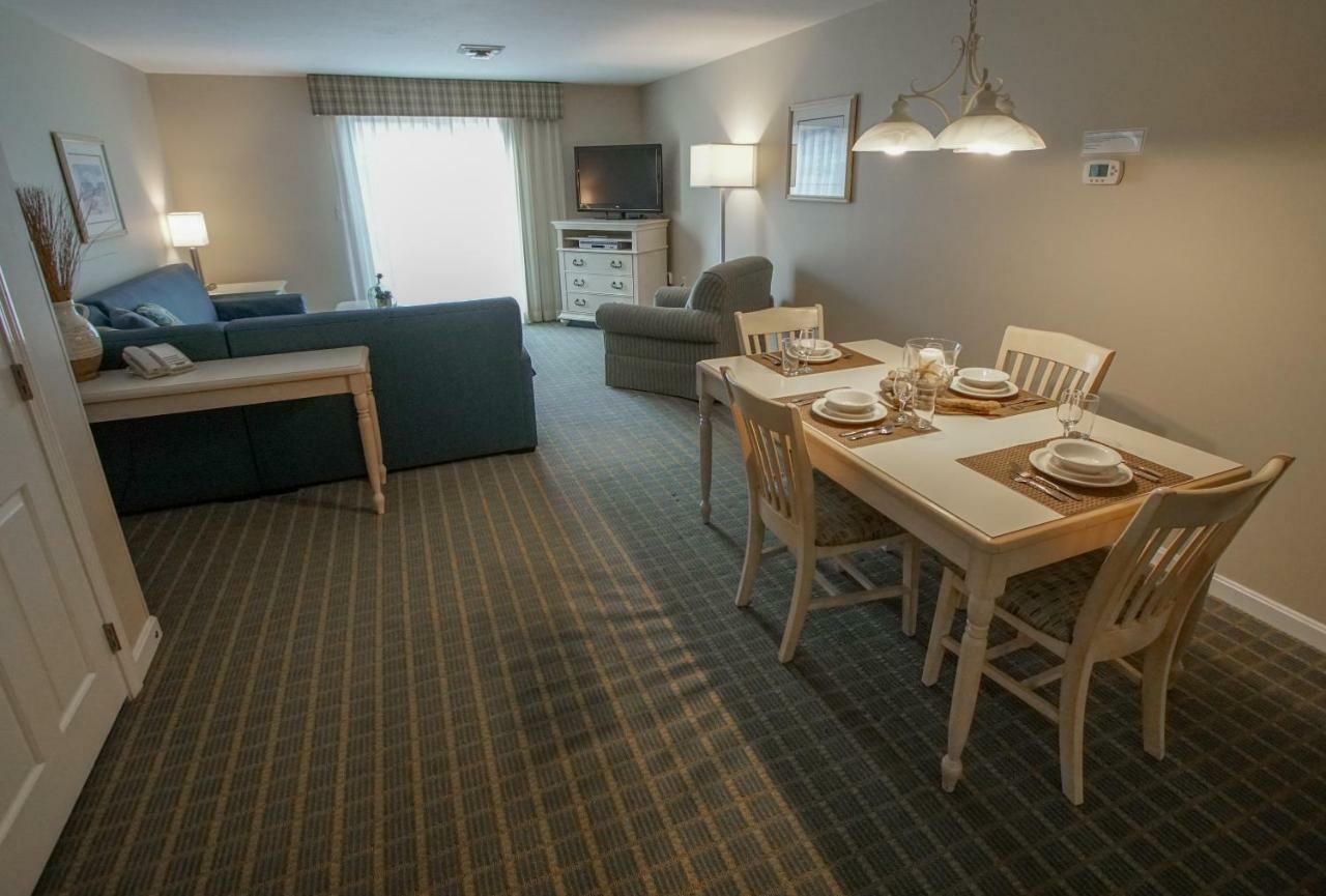 Cape Winds Resort 히아니스 외부 사진